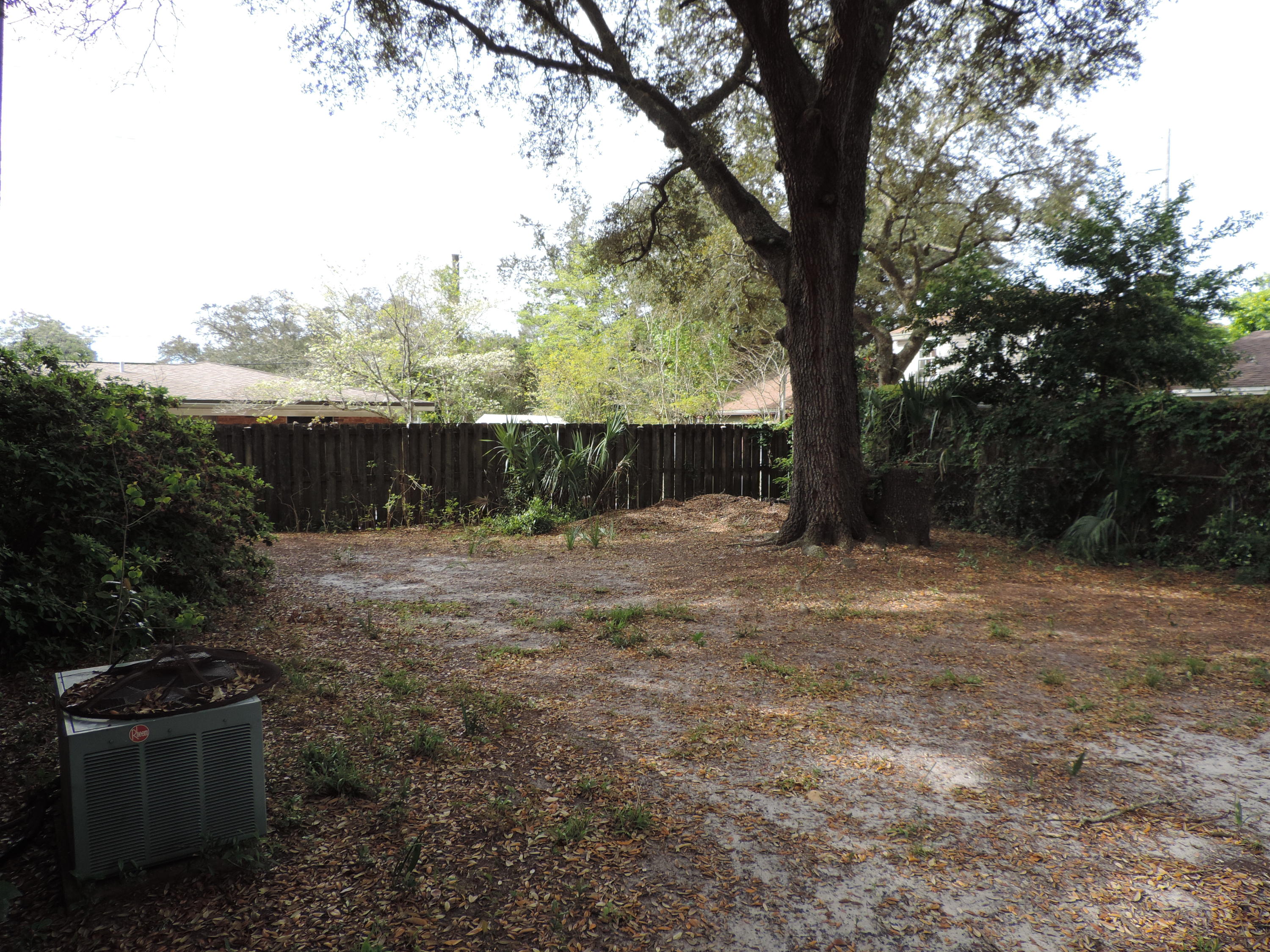 COLONIAL HEIGHTS - Residential