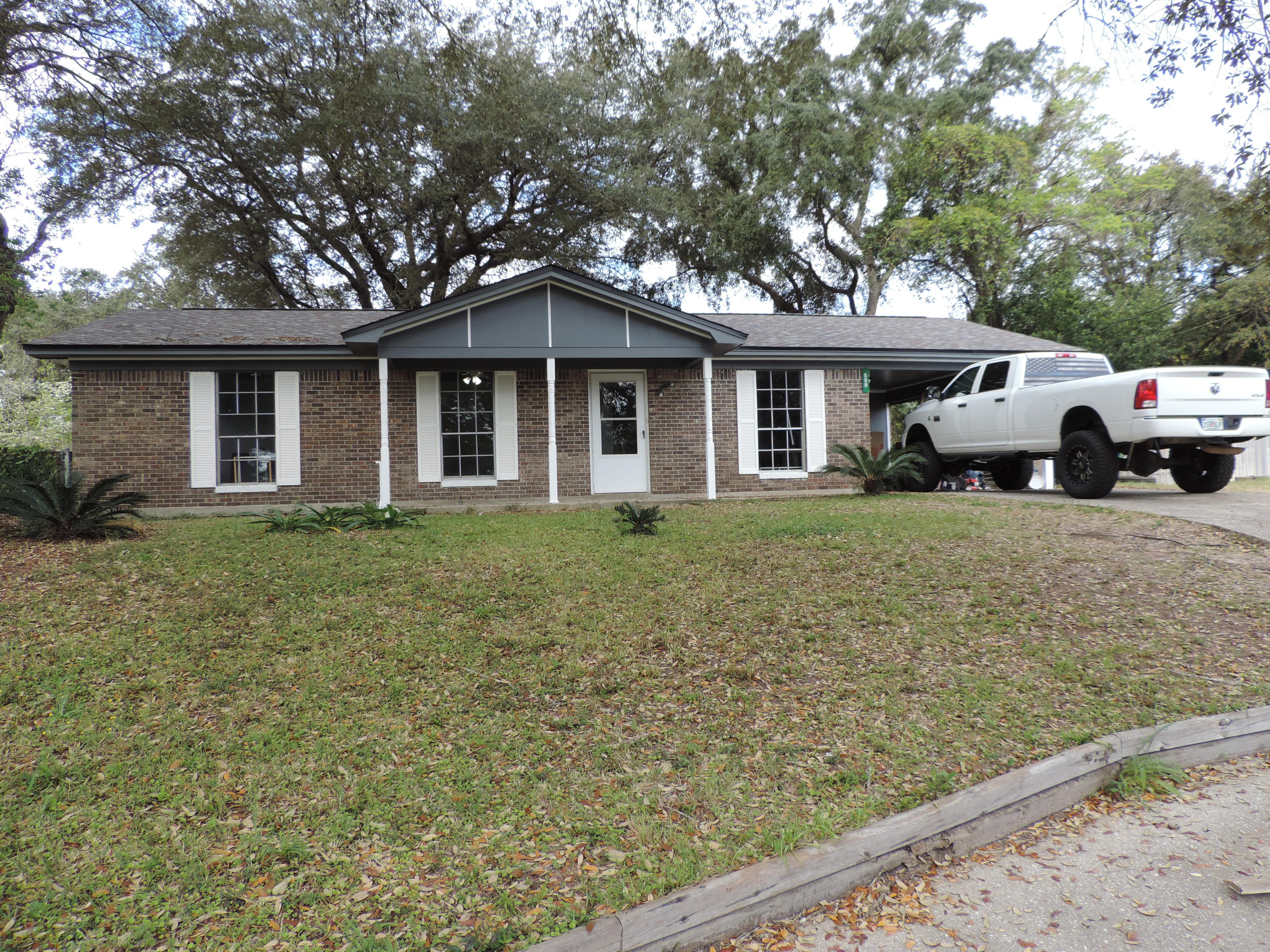 COLONIAL HEIGHTS - Residential