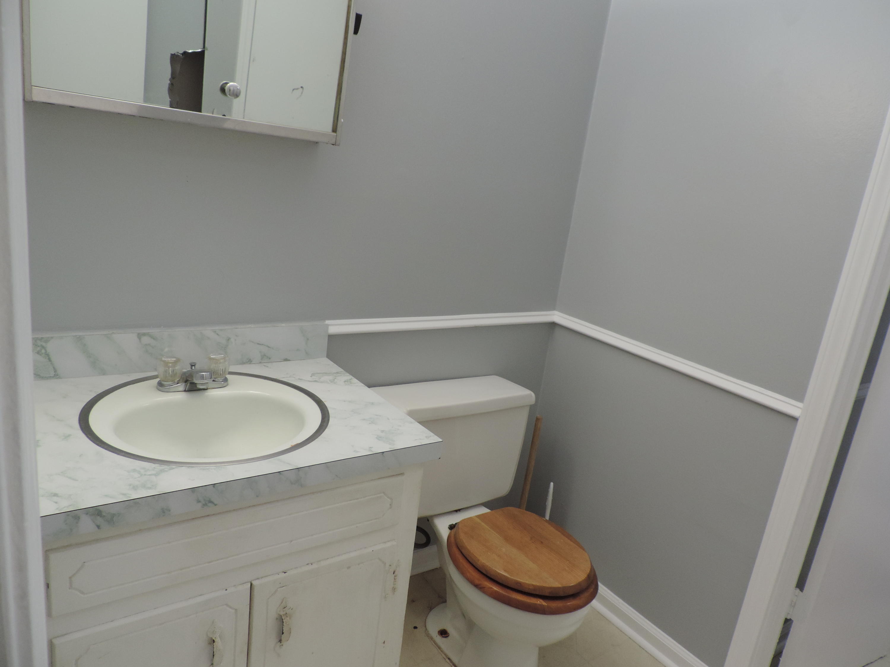 COLONIAL HEIGHTS - Residential