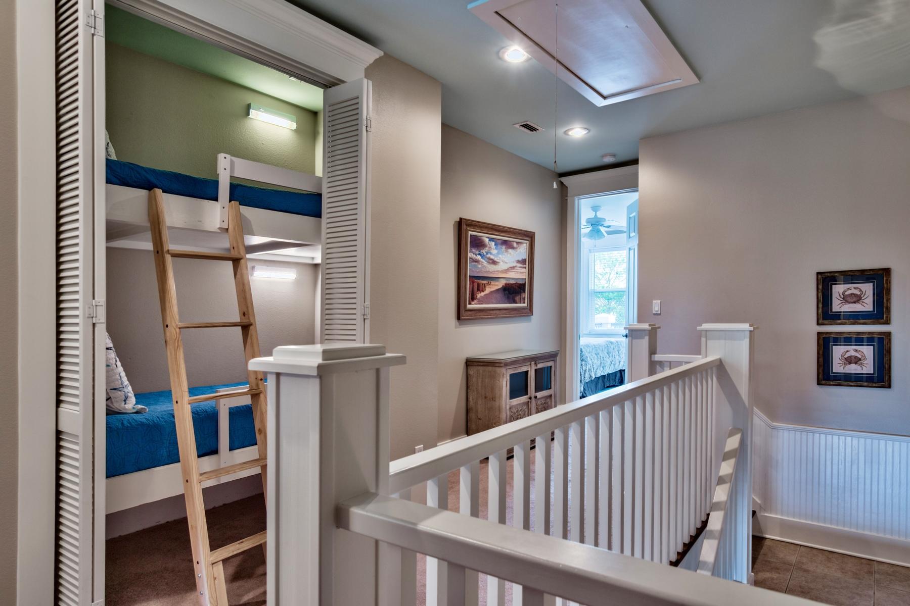 MIRAMAR BEACH VILLAS - Residential