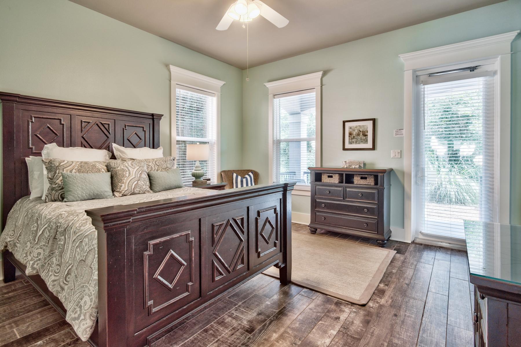 MIRAMAR BEACH VILLAS - Residential