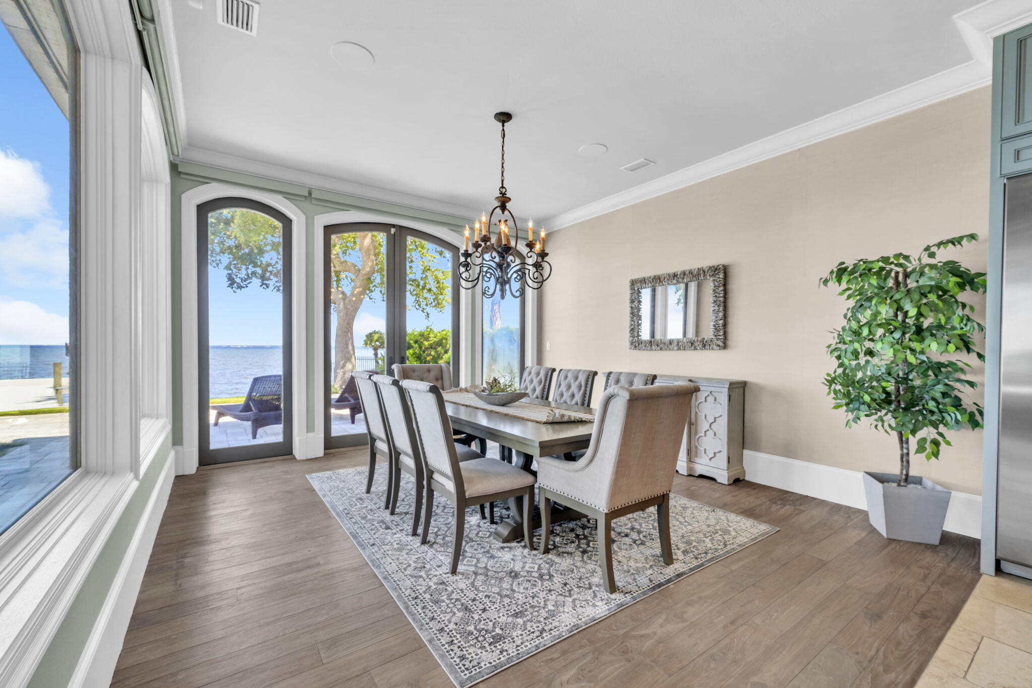 BURNT PINE - Residential