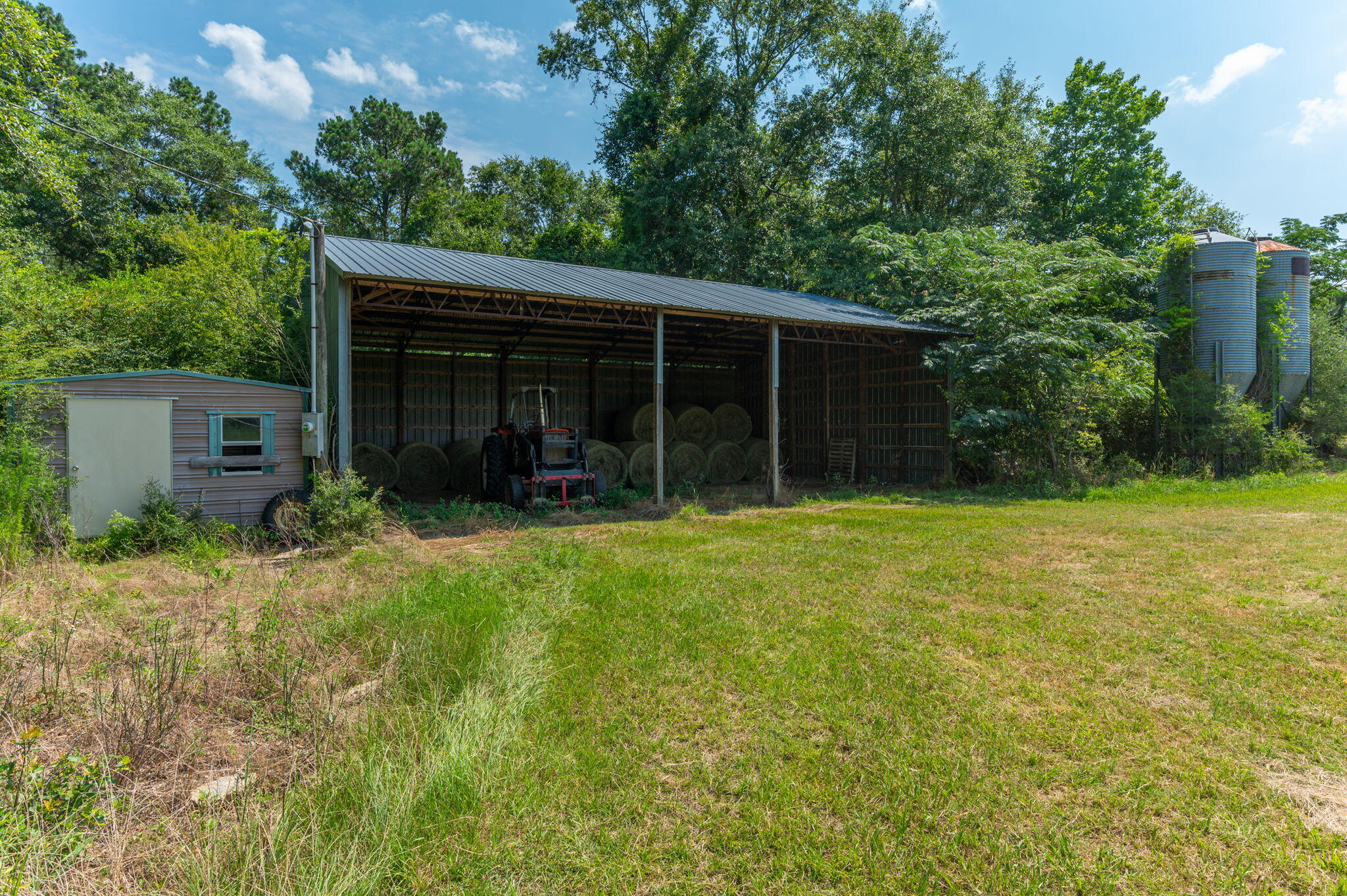 METES & BOUNDS - Farm