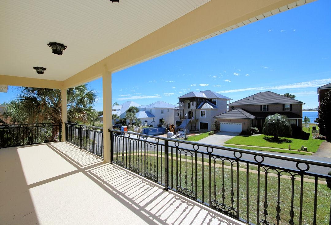 SPARKLING WATERS - Residential