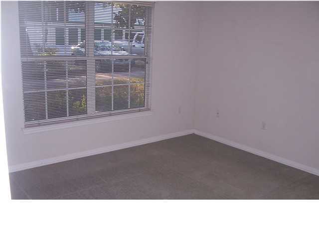 THE OAKS AT NICEVILLE - Residential Lease