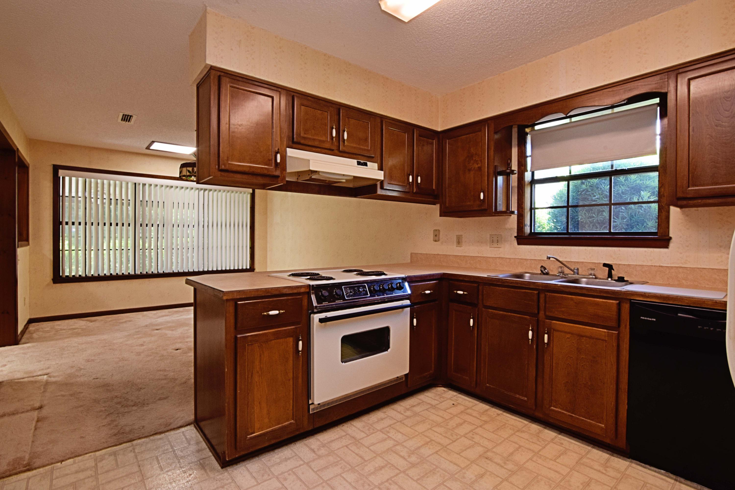 VALPARAISO PINECREST 5 - Residential