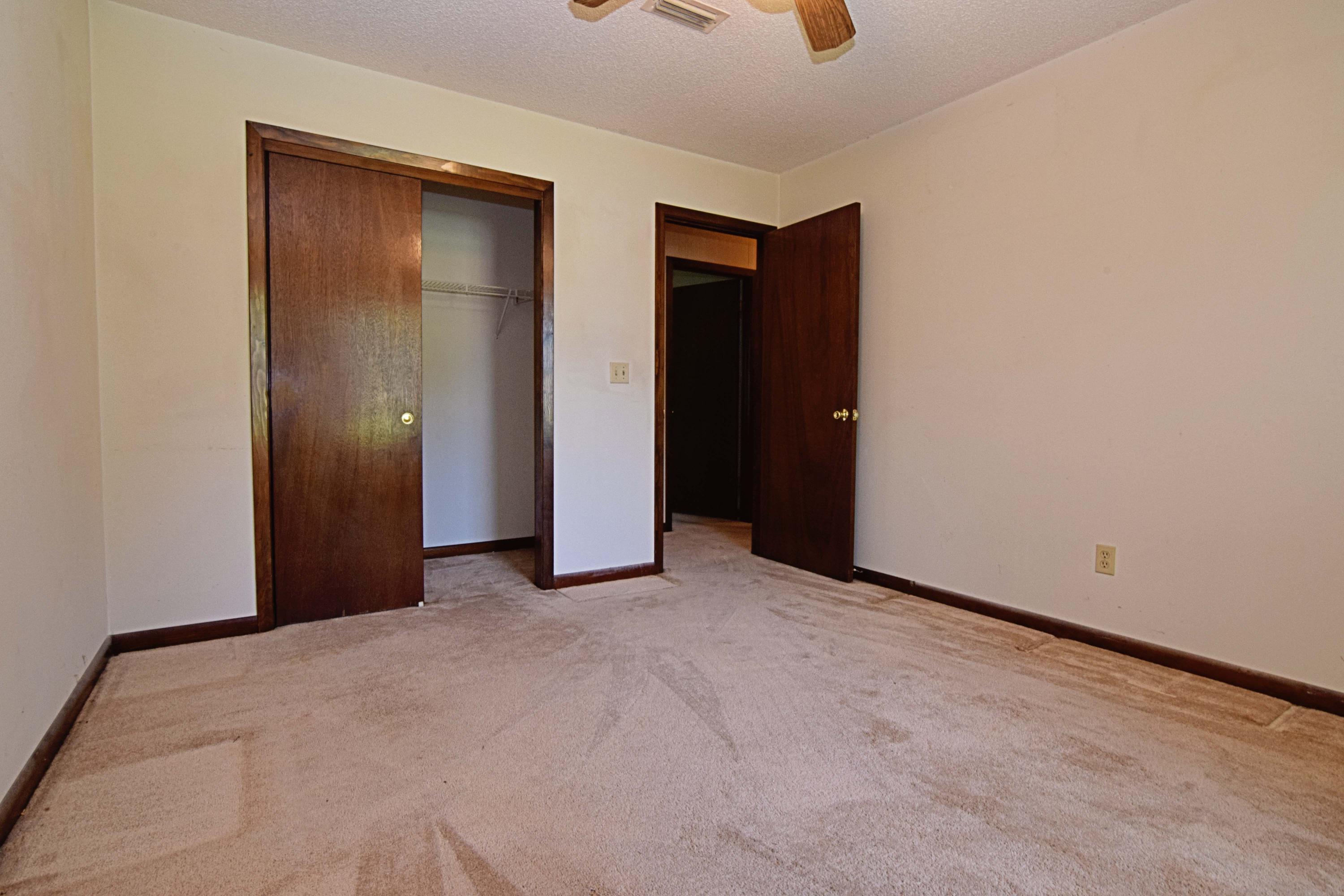 VALPARAISO PINECREST 5 - Residential