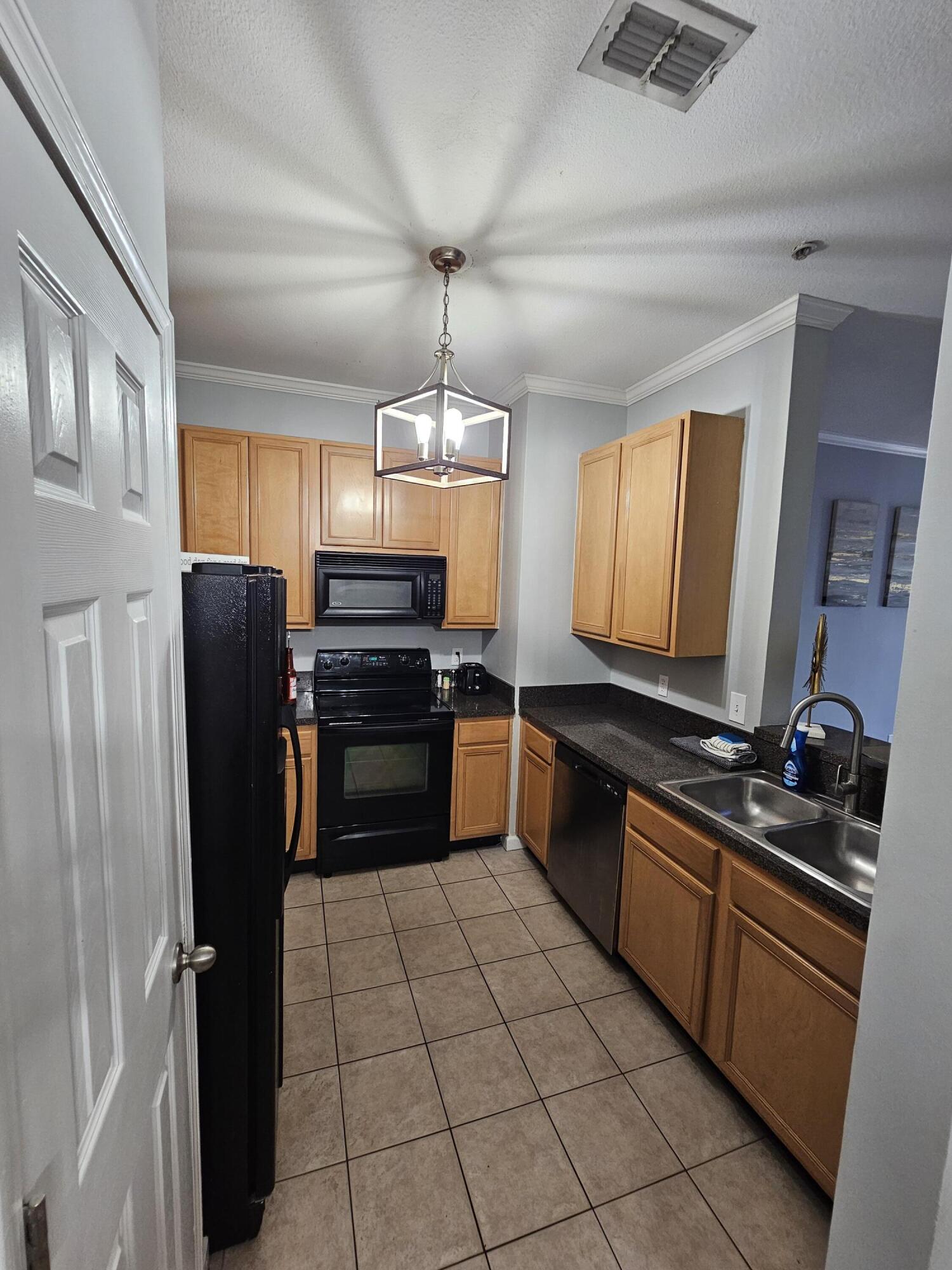 SOUTHERN GROVE CONDO - Residential