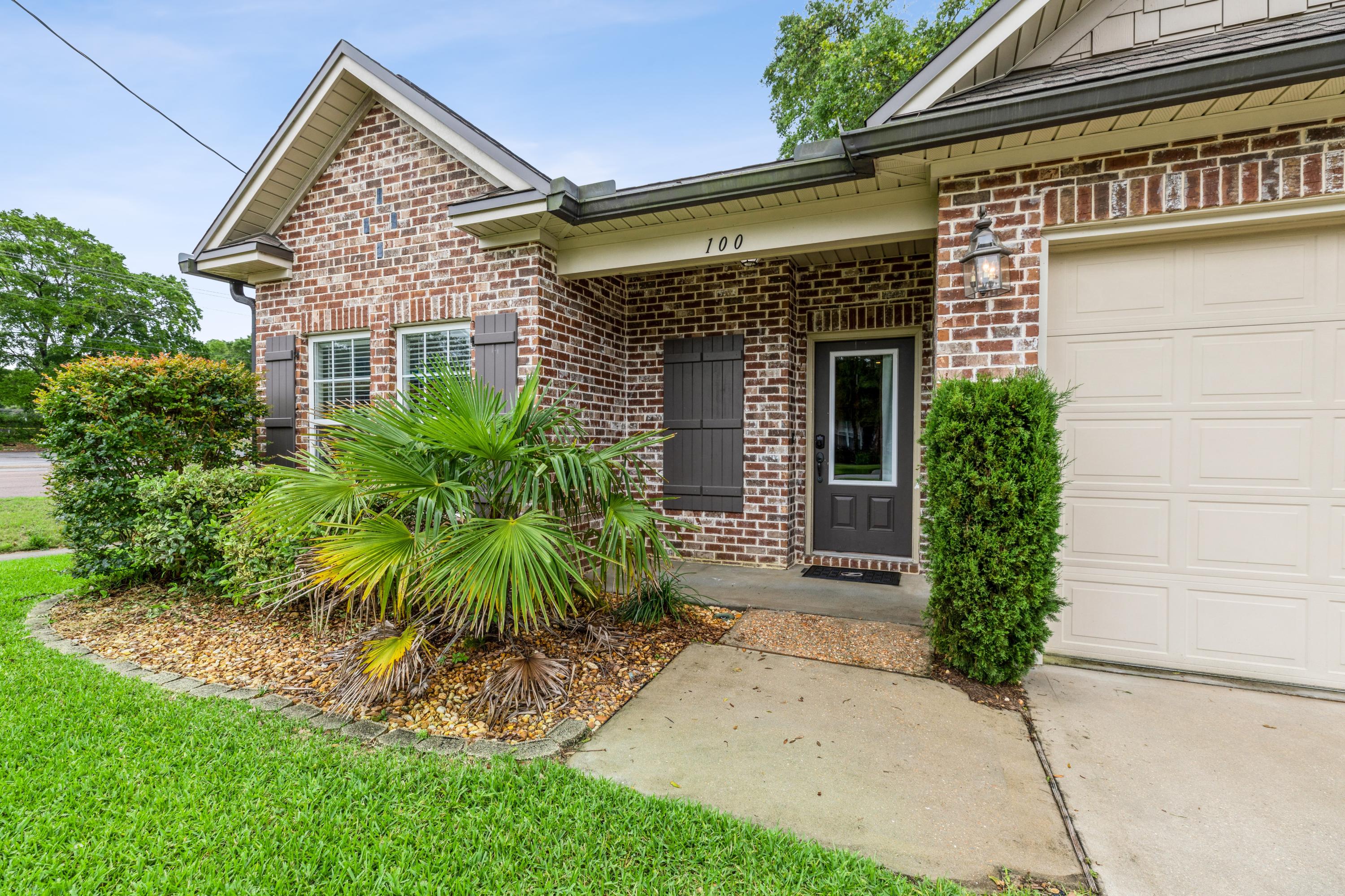 ARROWHEAD - Residential