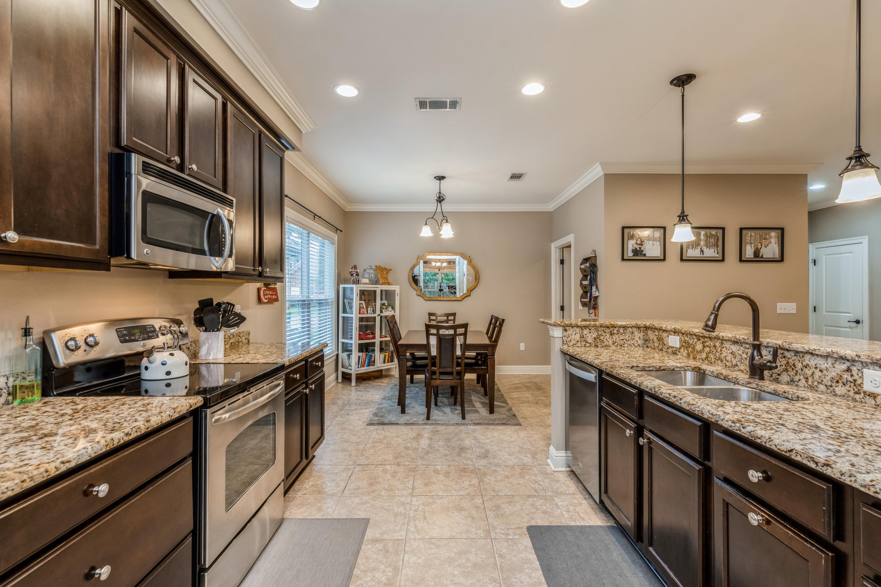 ARROWHEAD - Residential