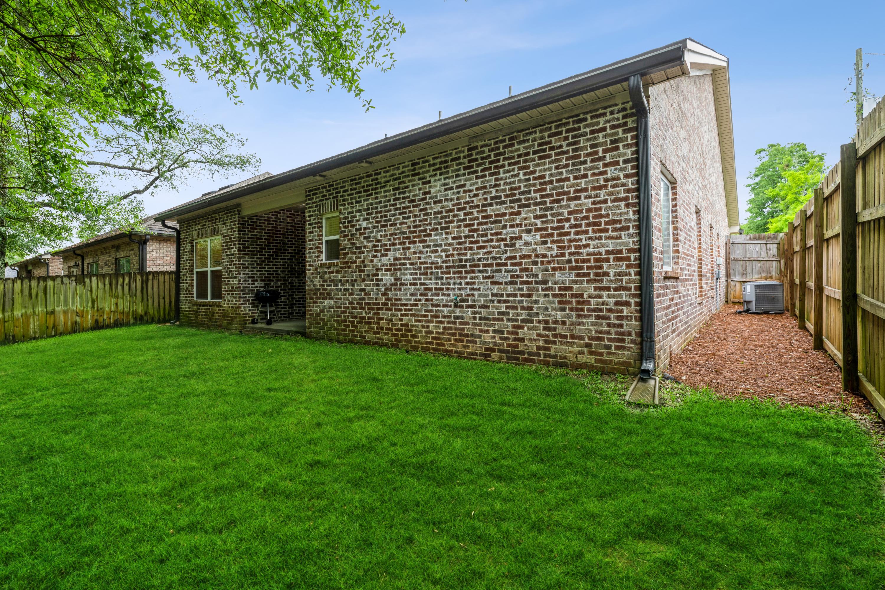 ARROWHEAD - Residential