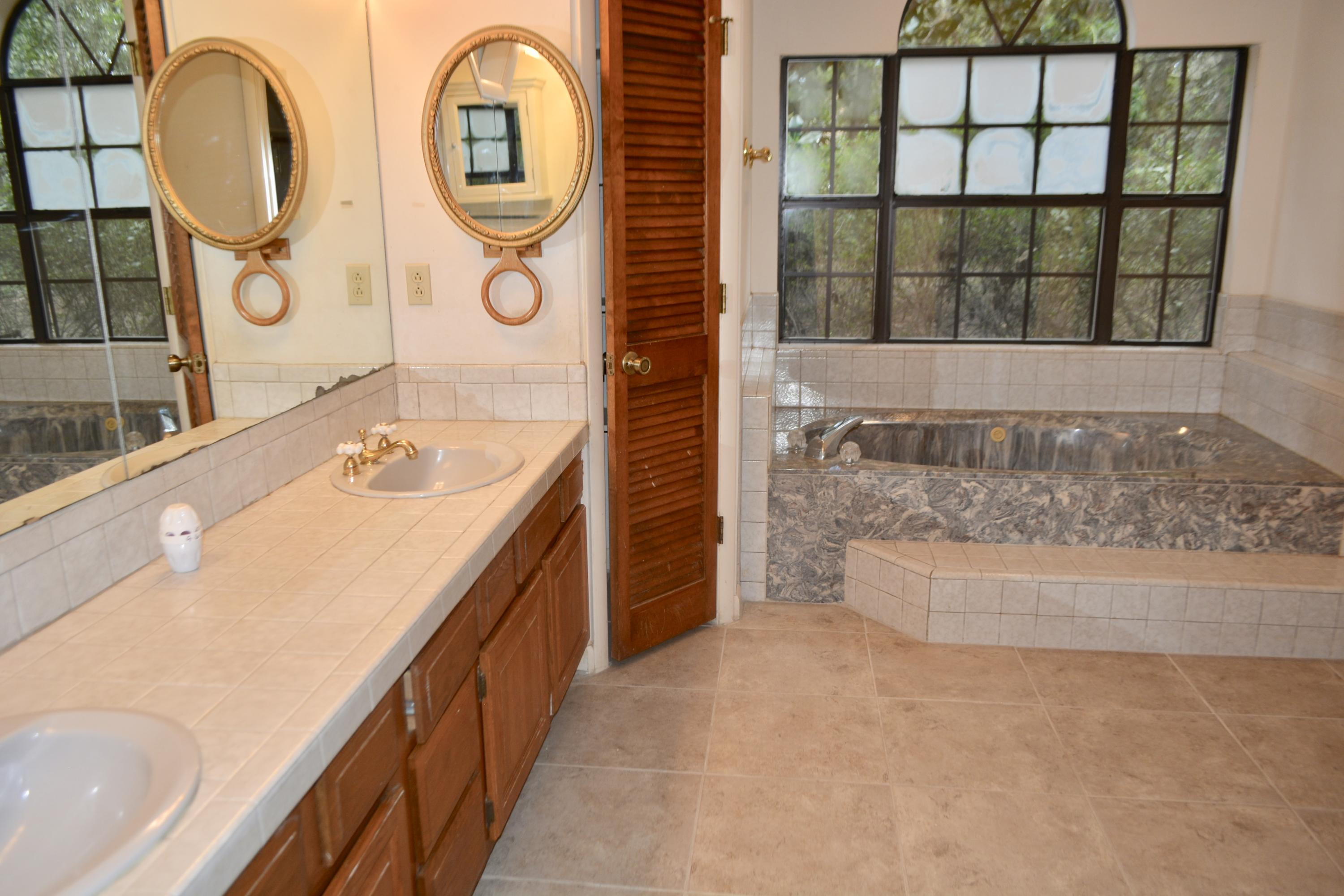 LIDO ESTATES BLUEWATER BAY - Residential