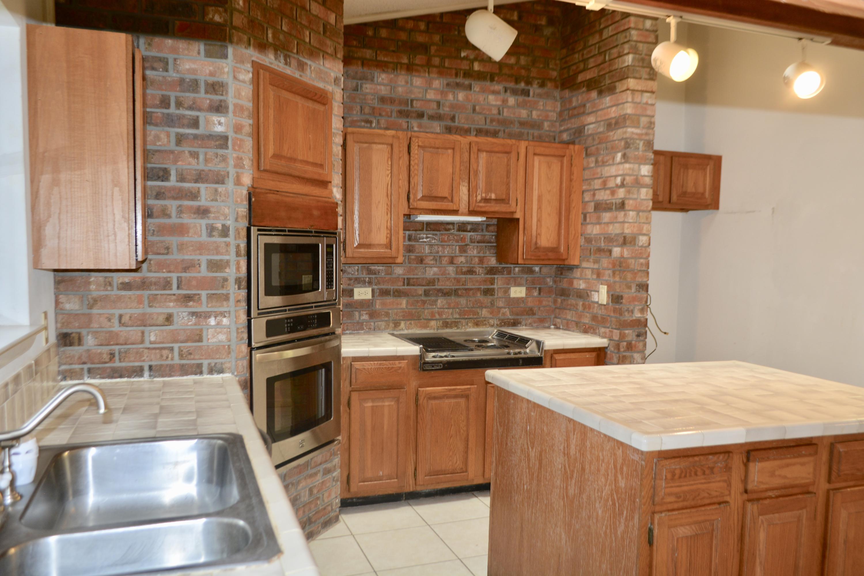 LIDO ESTATES BLUEWATER BAY - Residential