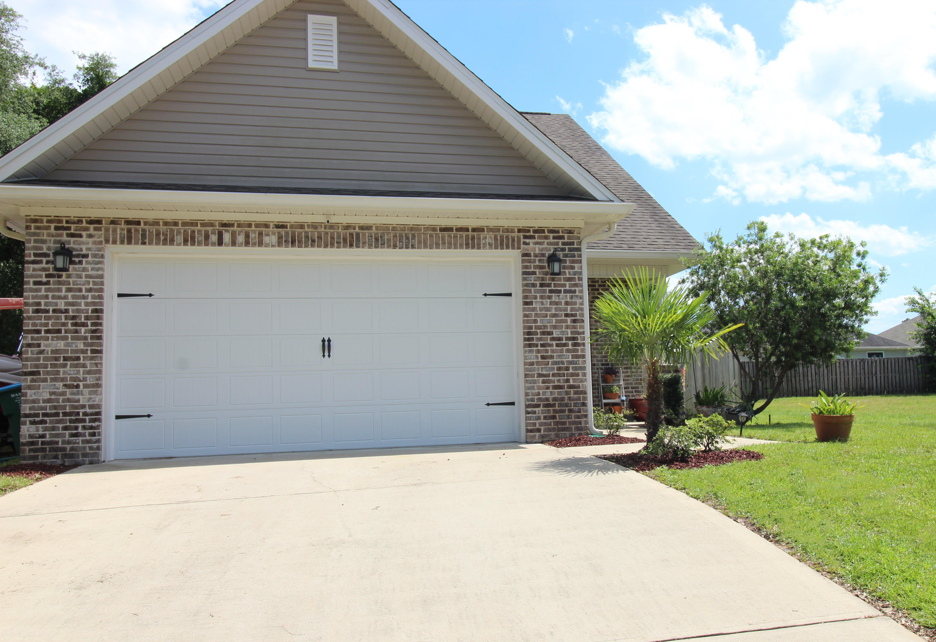 HERITAGE MANOR - Residential