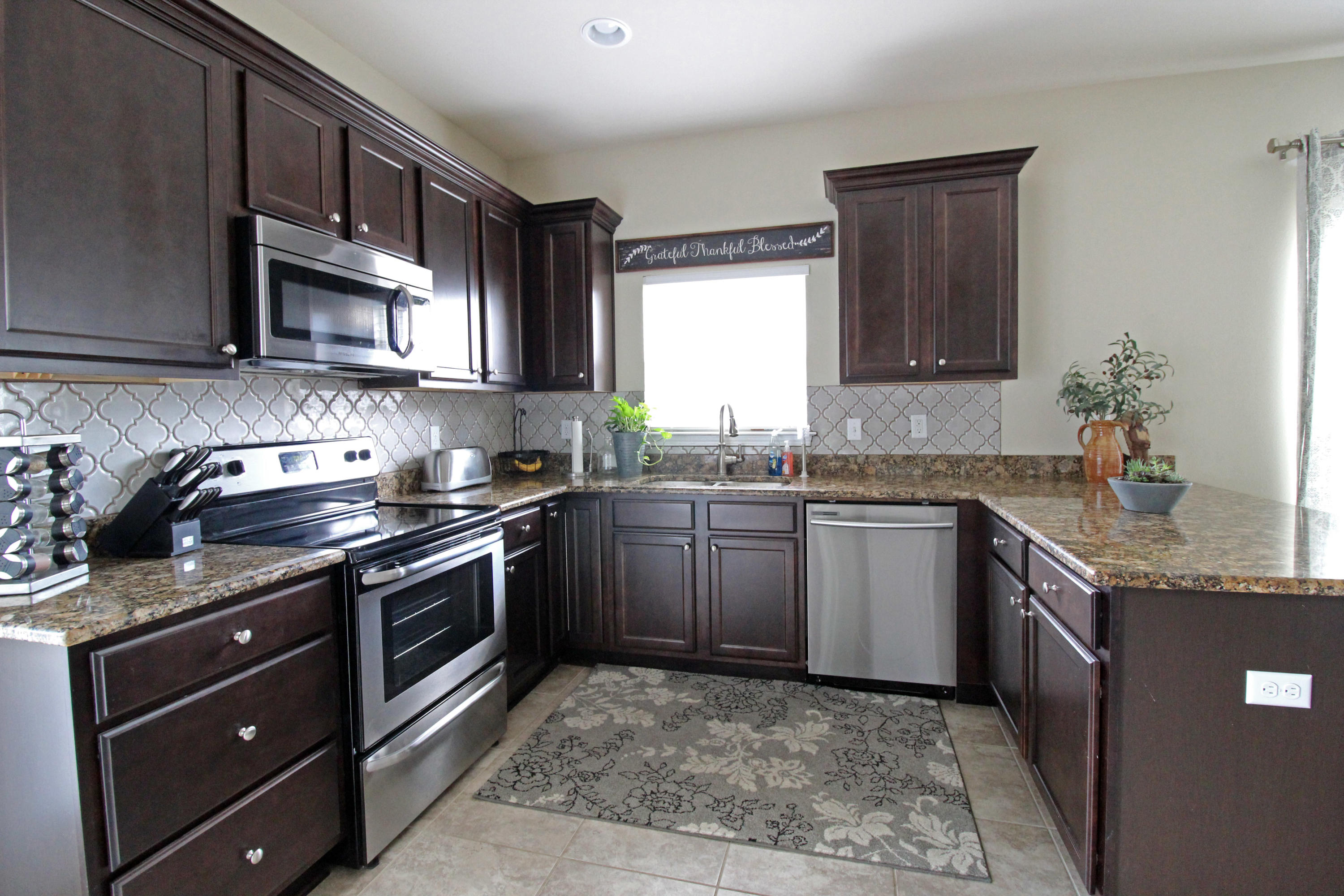 HERITAGE MANOR - Residential