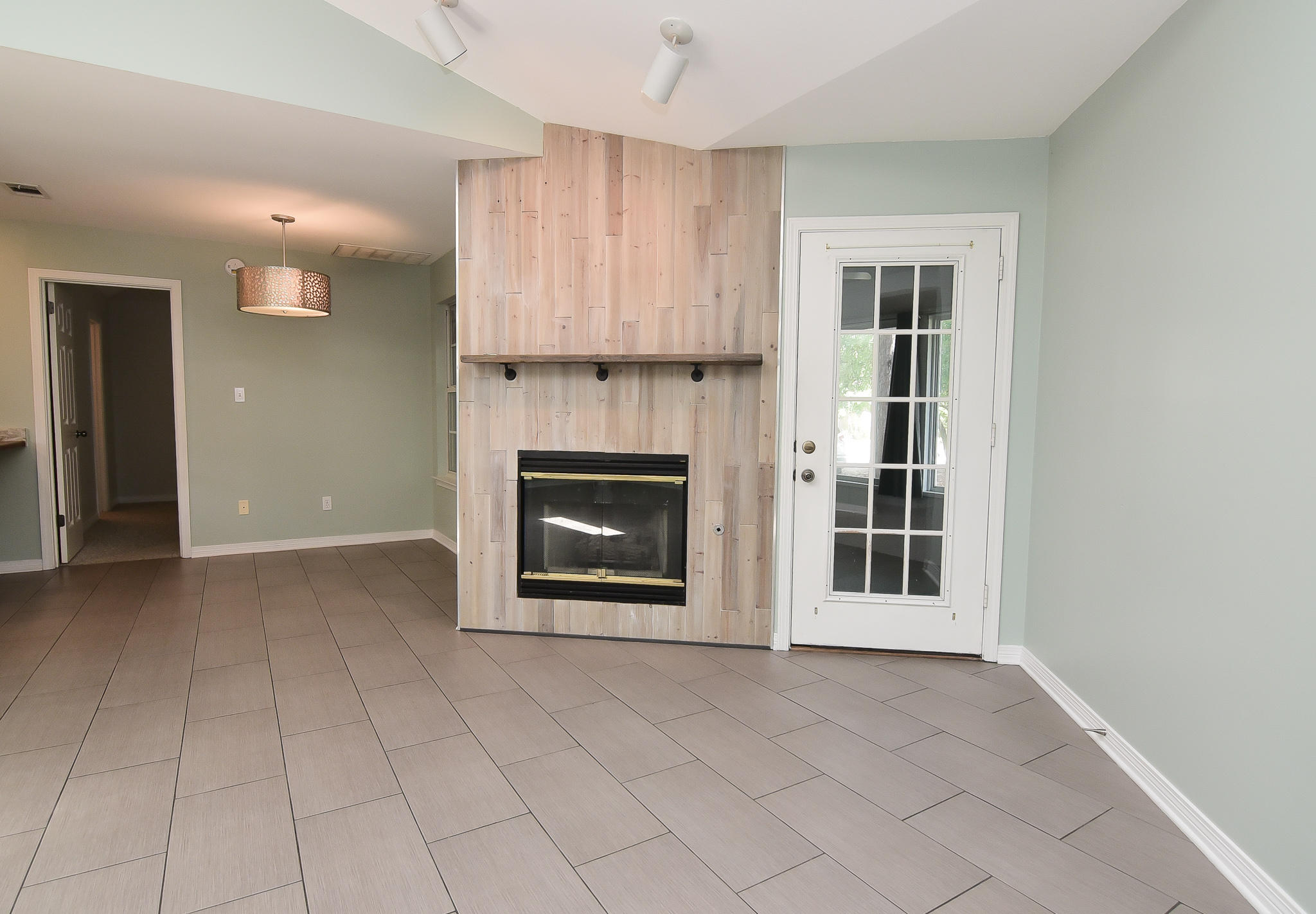 PARKWOOD AT BLUEWATER BAY - Residential