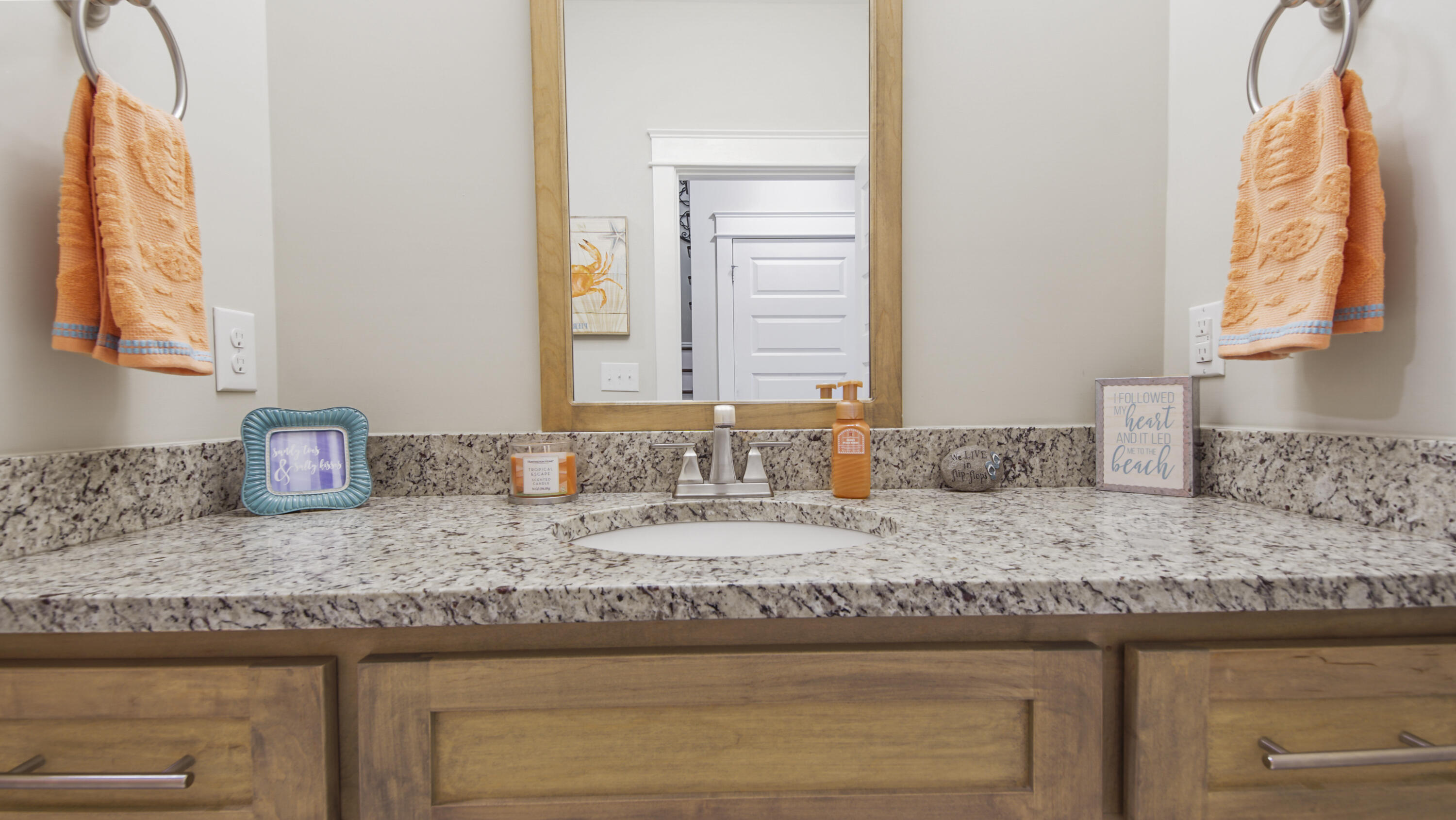 HAMMOCK BAY - Residential