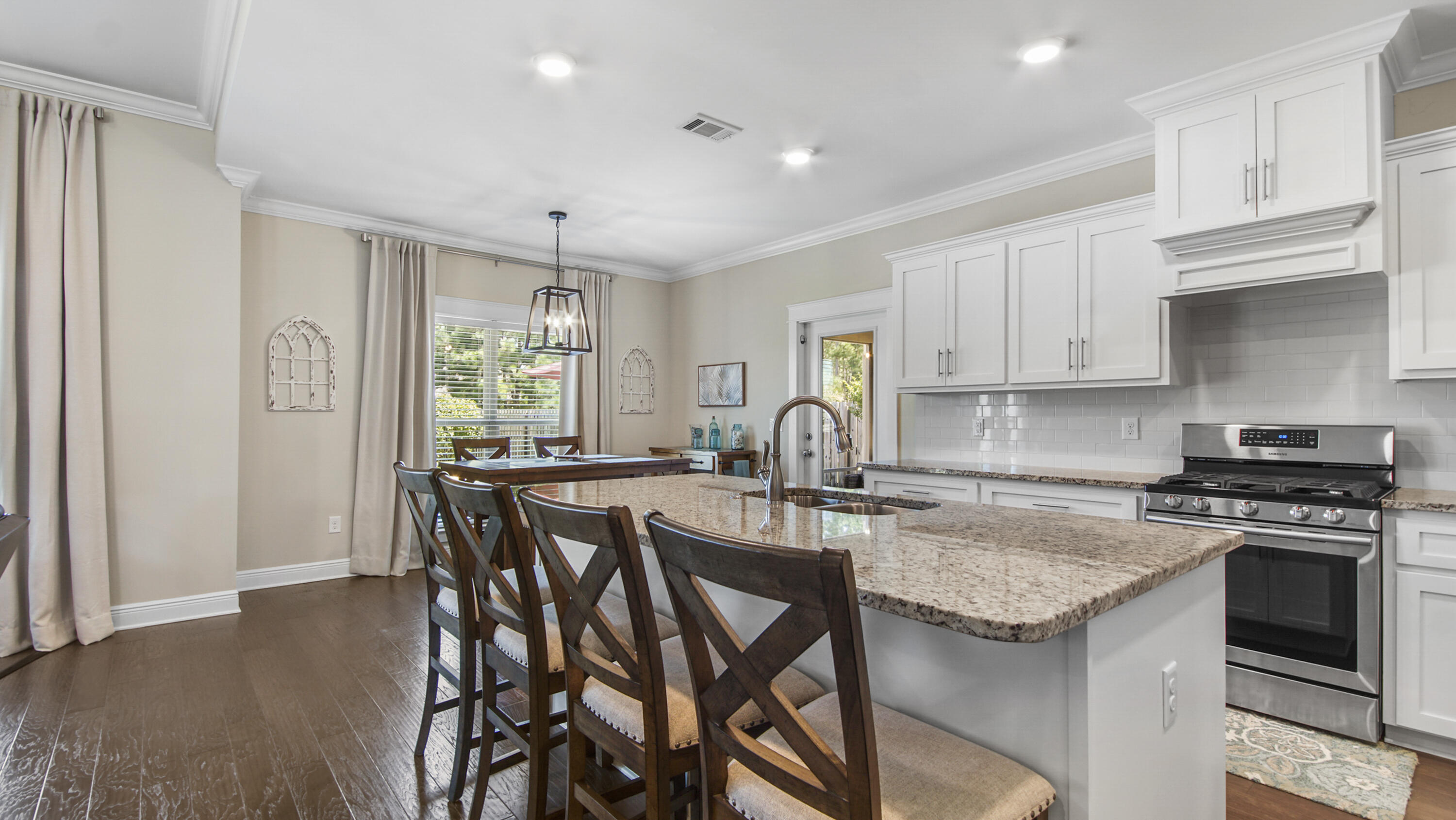 HAMMOCK BAY - Residential