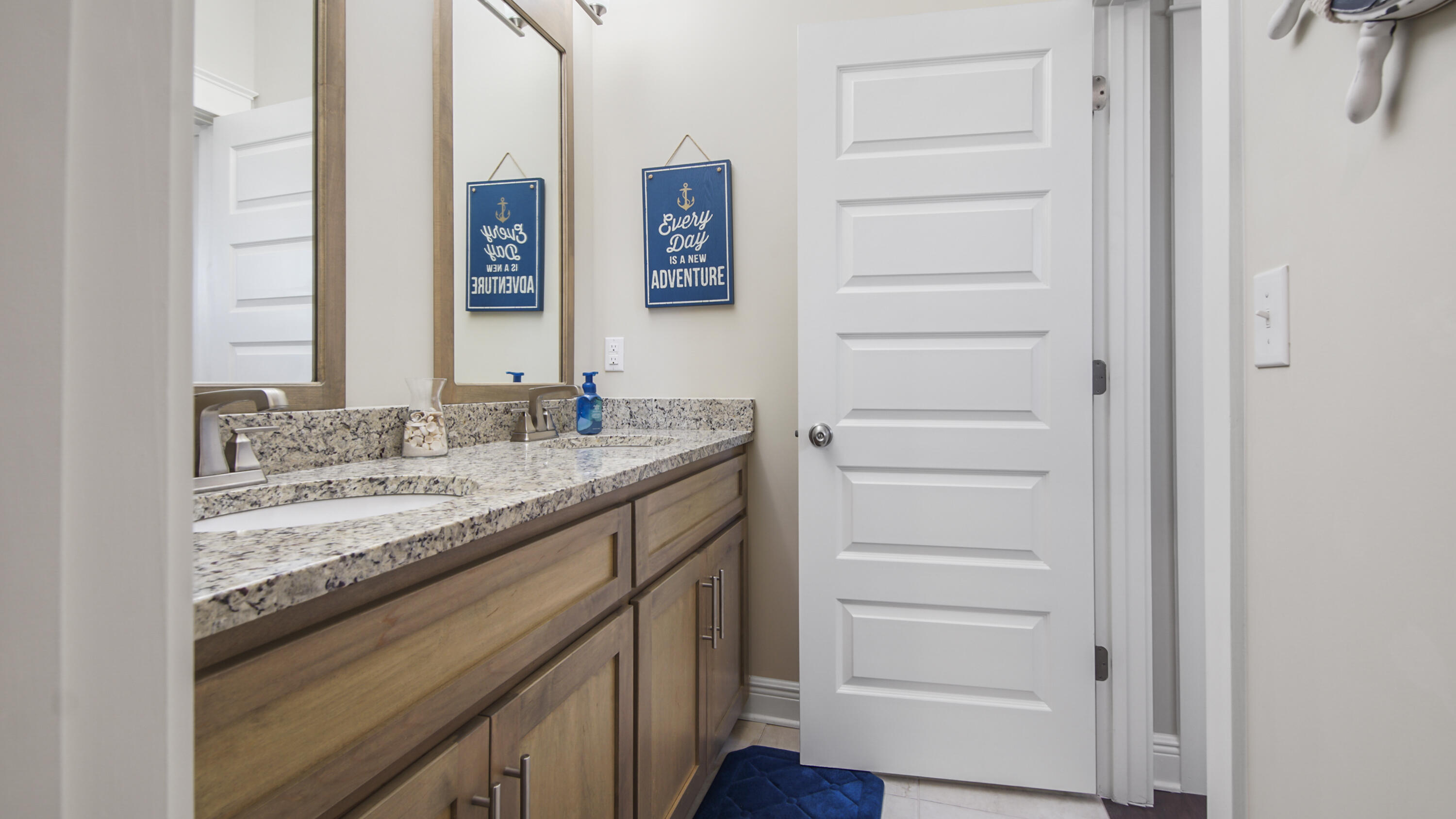 HAMMOCK BAY - Residential