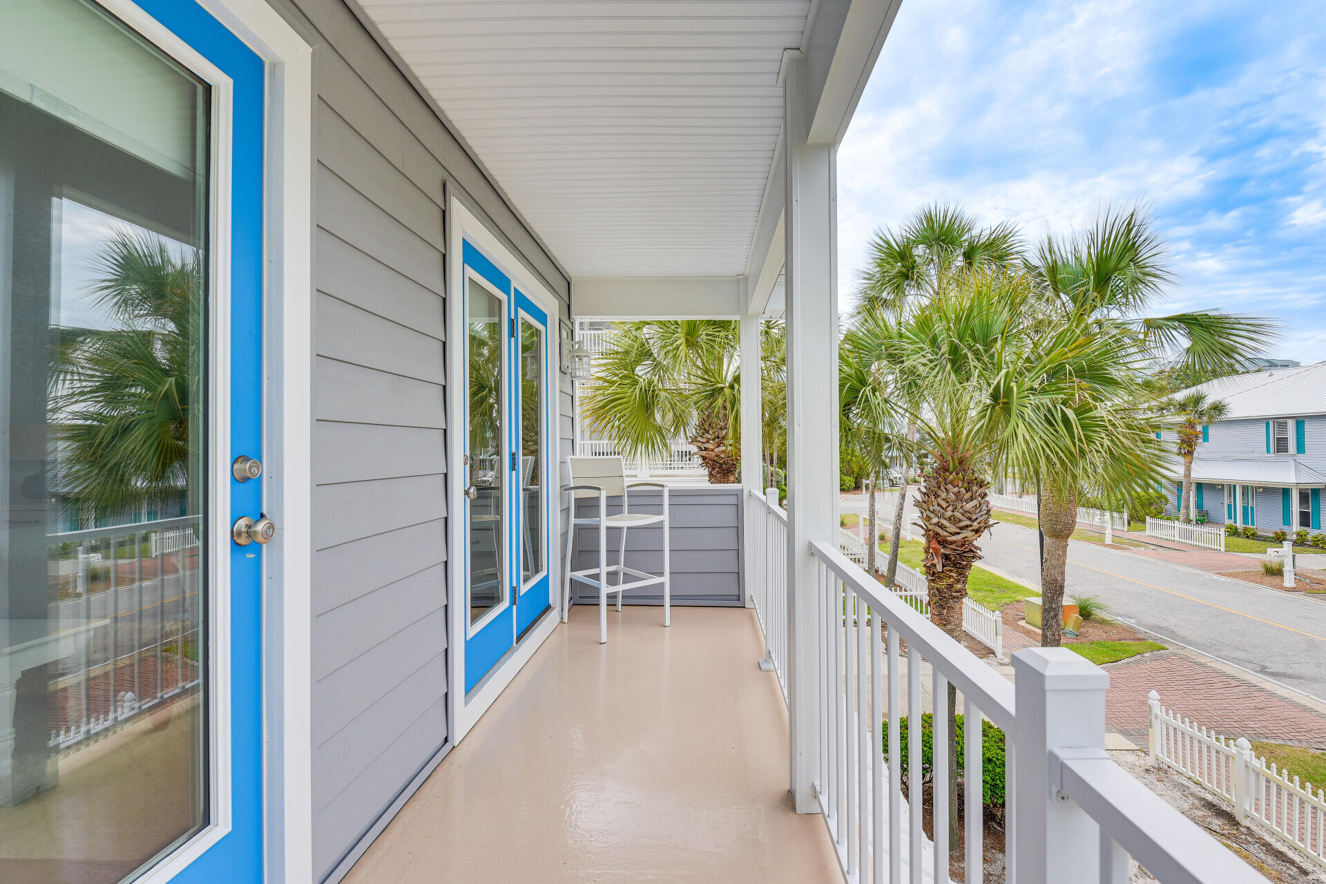 CRYSTAL SHORES - Residential