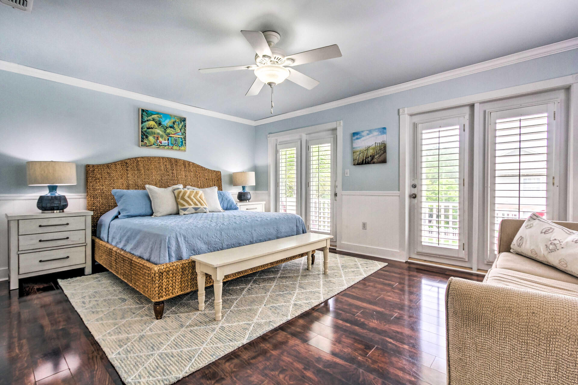 CRYSTAL SHORES - Residential