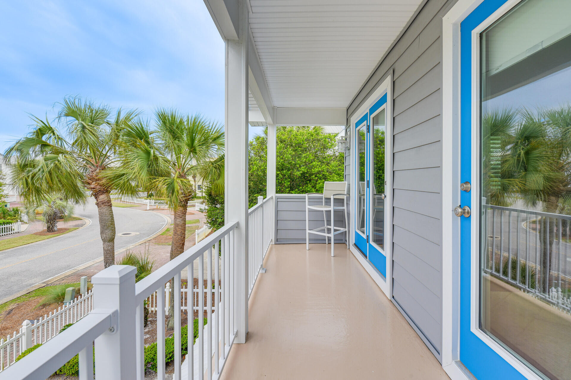 CRYSTAL SHORES - Residential