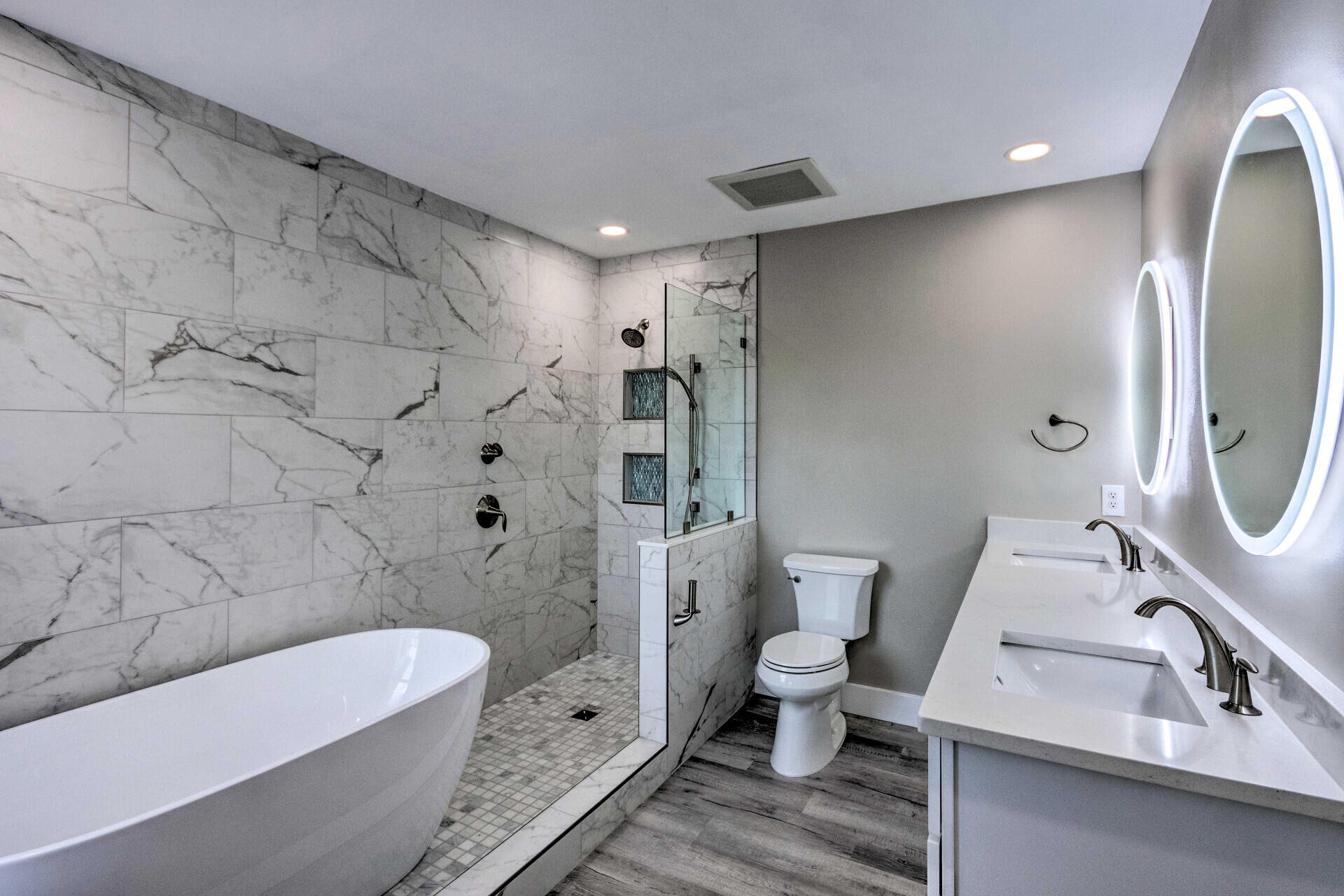 CRYSTAL SHORES - Residential