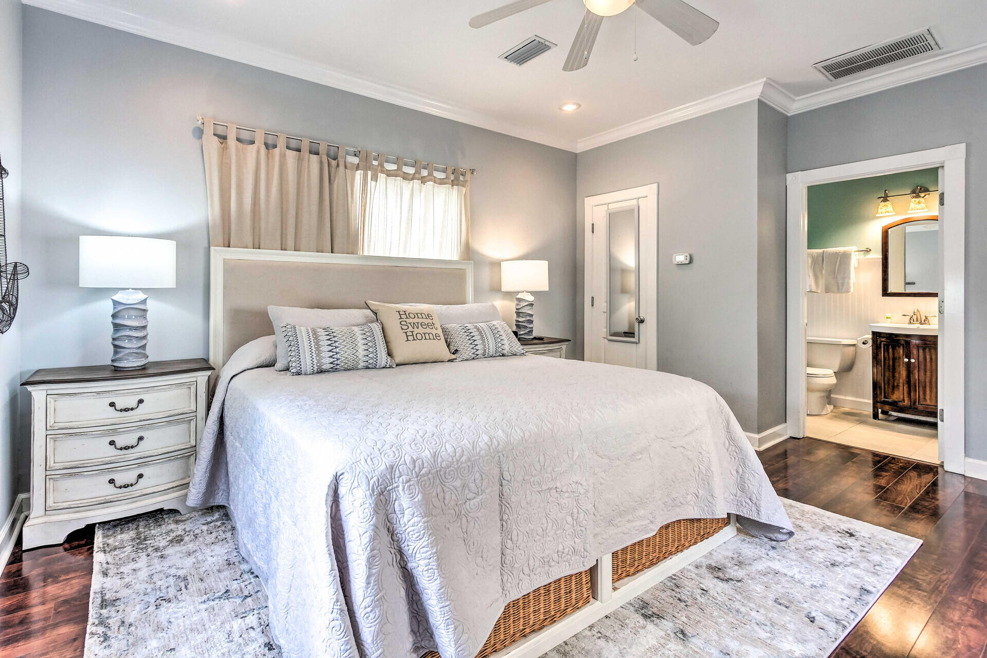 CRYSTAL SHORES - Residential