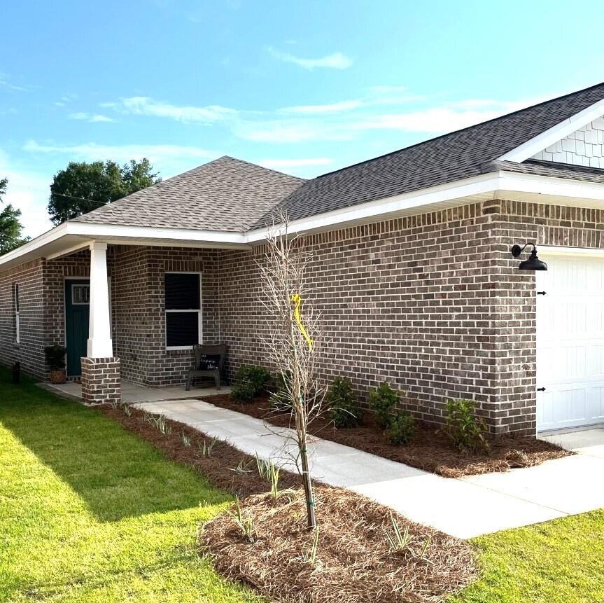 *!*!$15,000 towards closing cost, to include title, doc stamps, deed, final survey and remainder of funds towards buyers cc, prepaids, and buy downs.. This sweet all brick house is ready to be a home! Enjoy the split floor plan with beautiful finishes throughout. The kitchen features stainless-steel appliances, Shaker style cabinets with soft-close doors & drawers, spacious pantry, quartz countertops throughout the home, and a timeless kitchen backsplash. The master bedroom has a huge walk-in closet with its own bathroom offering beautiful, cultured marble shower & dual vanities. LVP waterproof flooring throughout helps keep this a low-allergen home. Live in the heart of Niceville; walking distance to Plew Elementary school pre-K to 5th grade, shopping and entertainment.