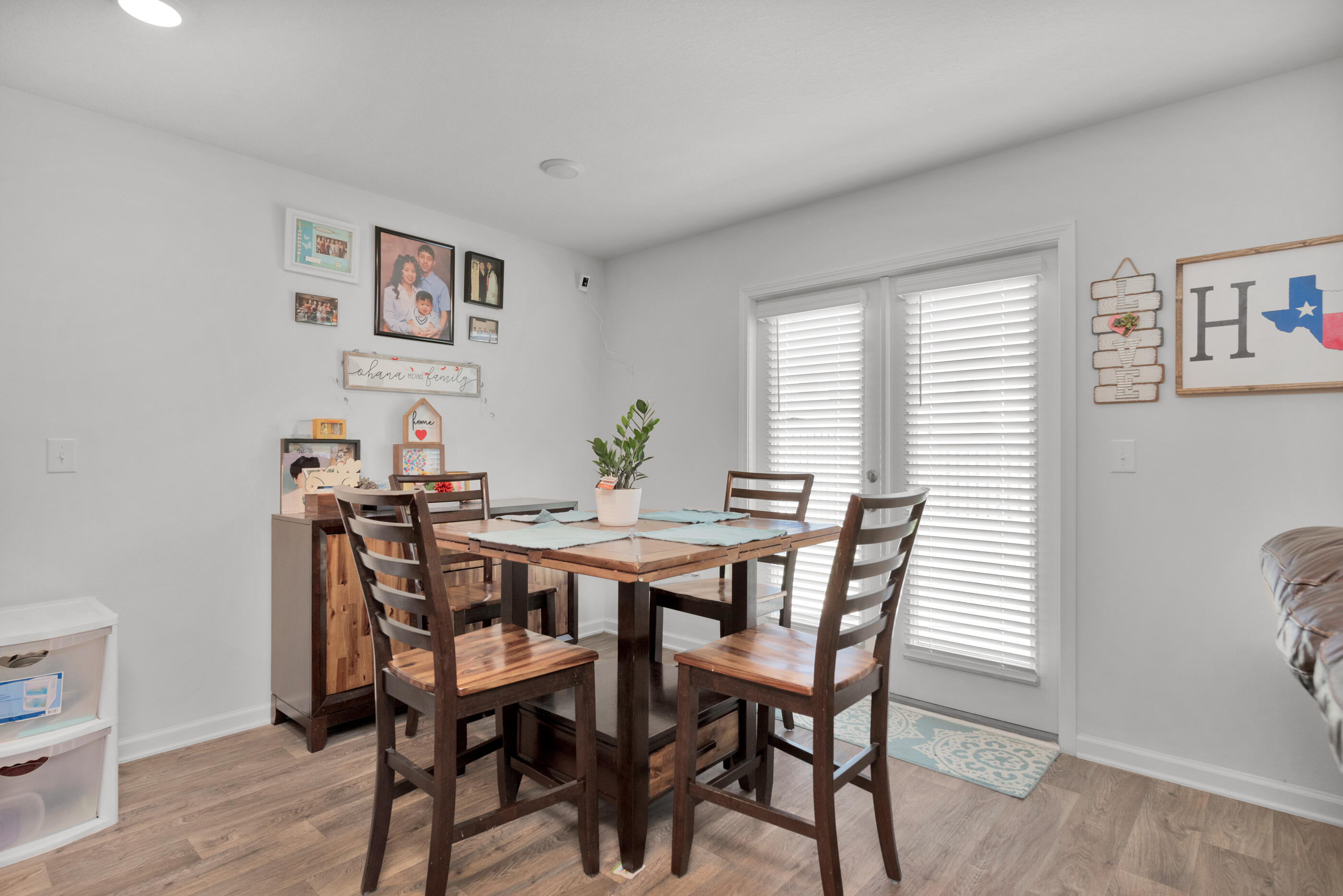 REDSTONE COMMONS - Residential