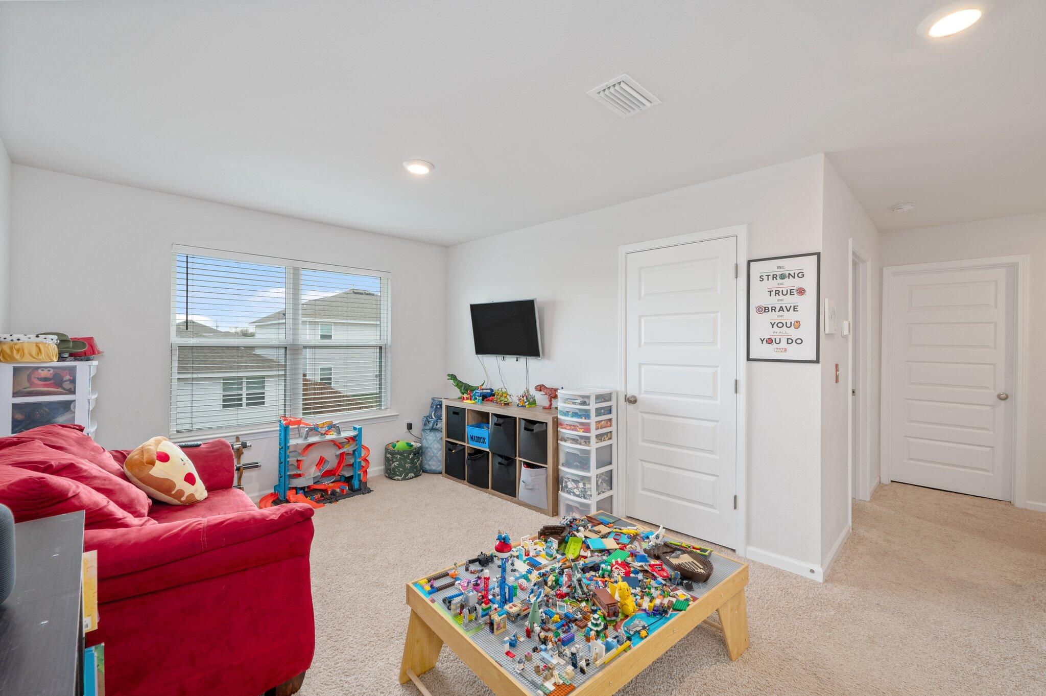 BRIGHTON OAKS - Residential