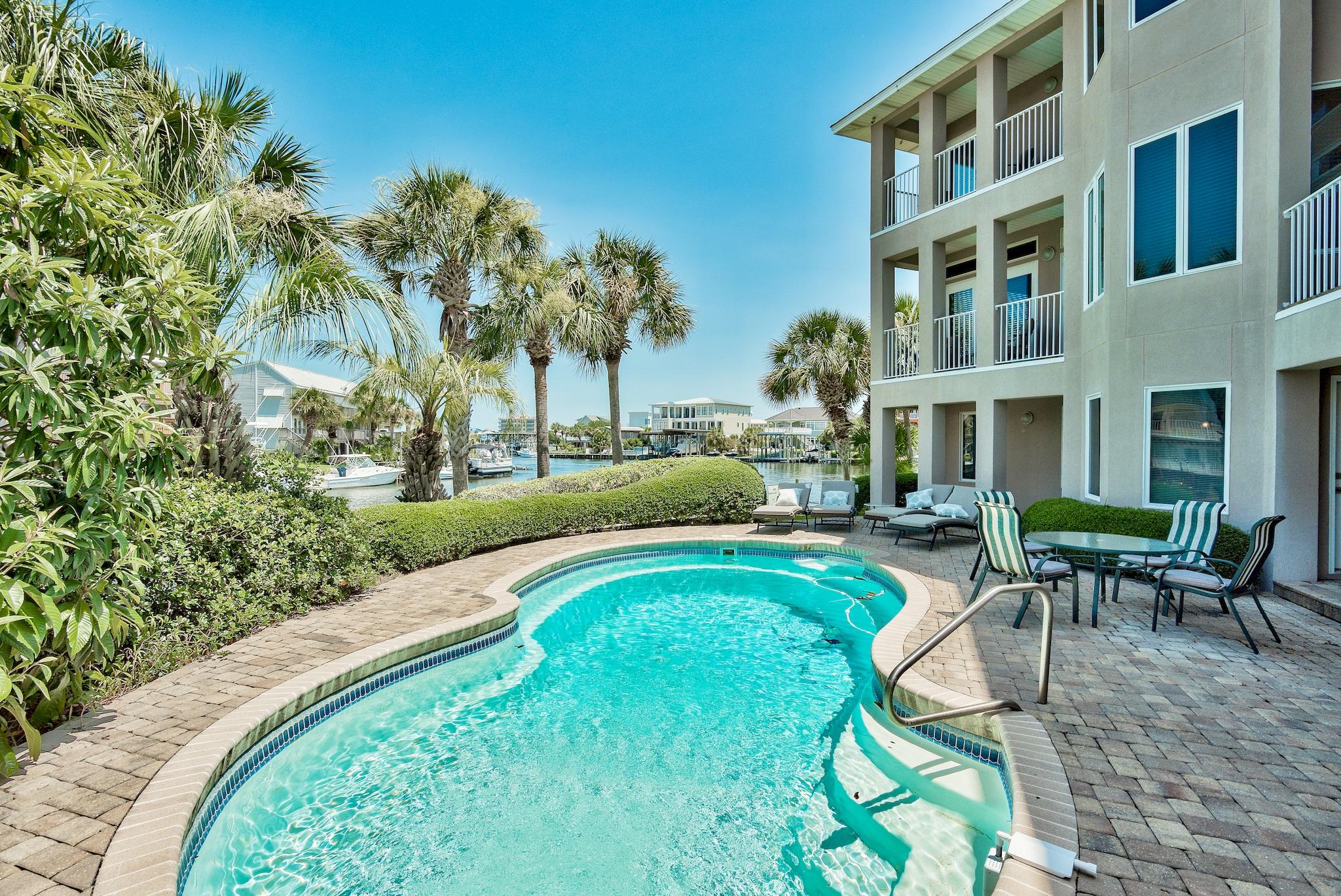 HOLIDAY ISLE - Residential