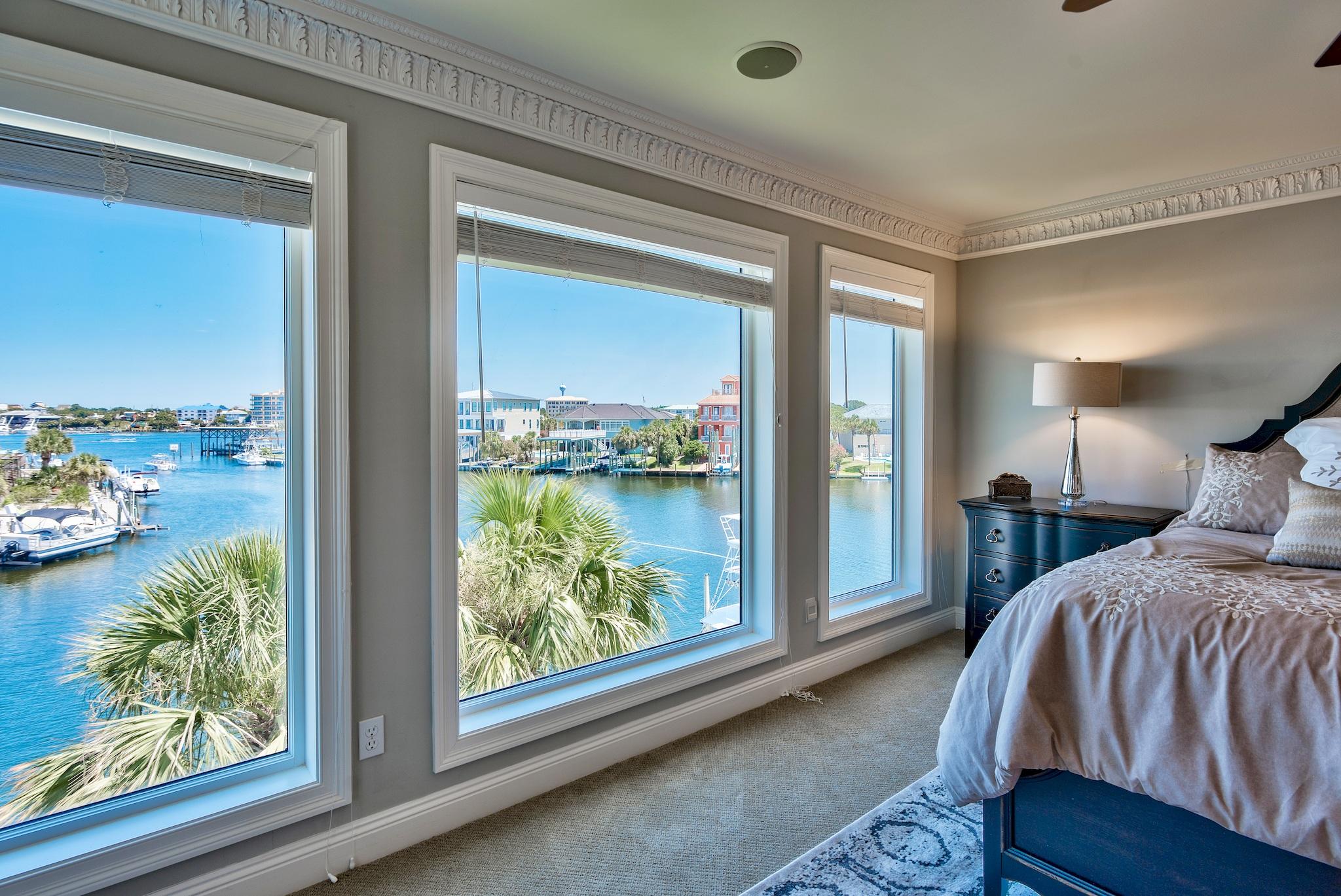 HOLIDAY ISLE - Residential