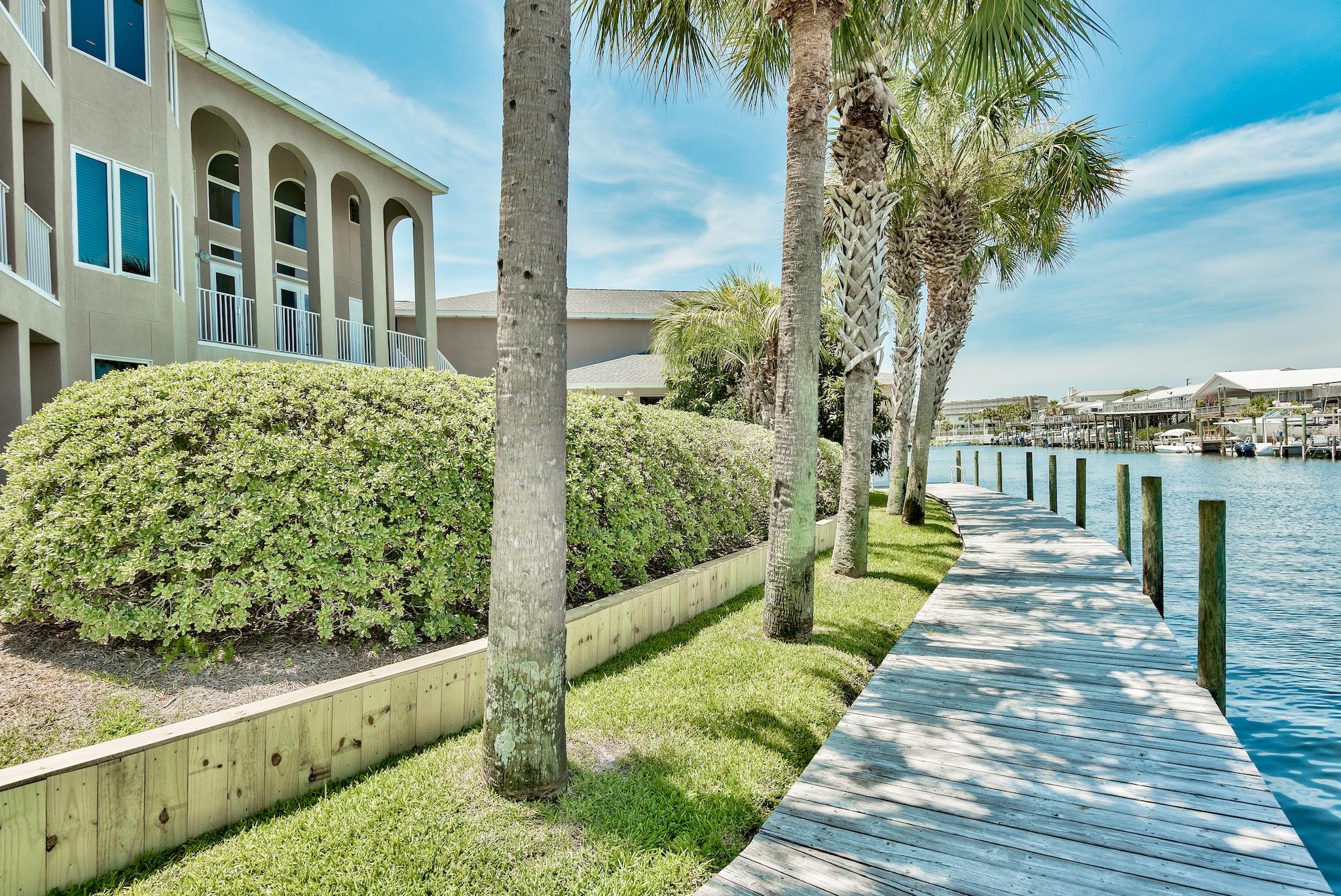 HOLIDAY ISLE - Residential