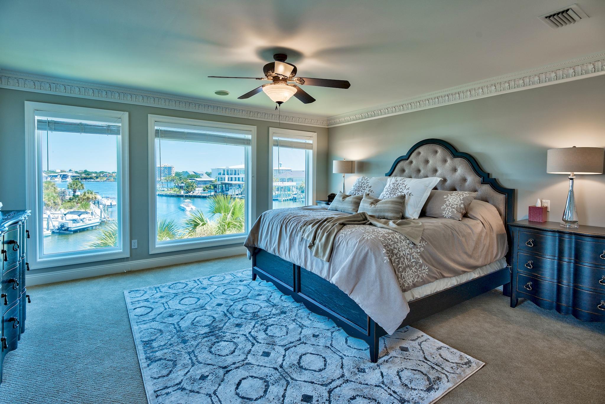 HOLIDAY ISLE - Residential