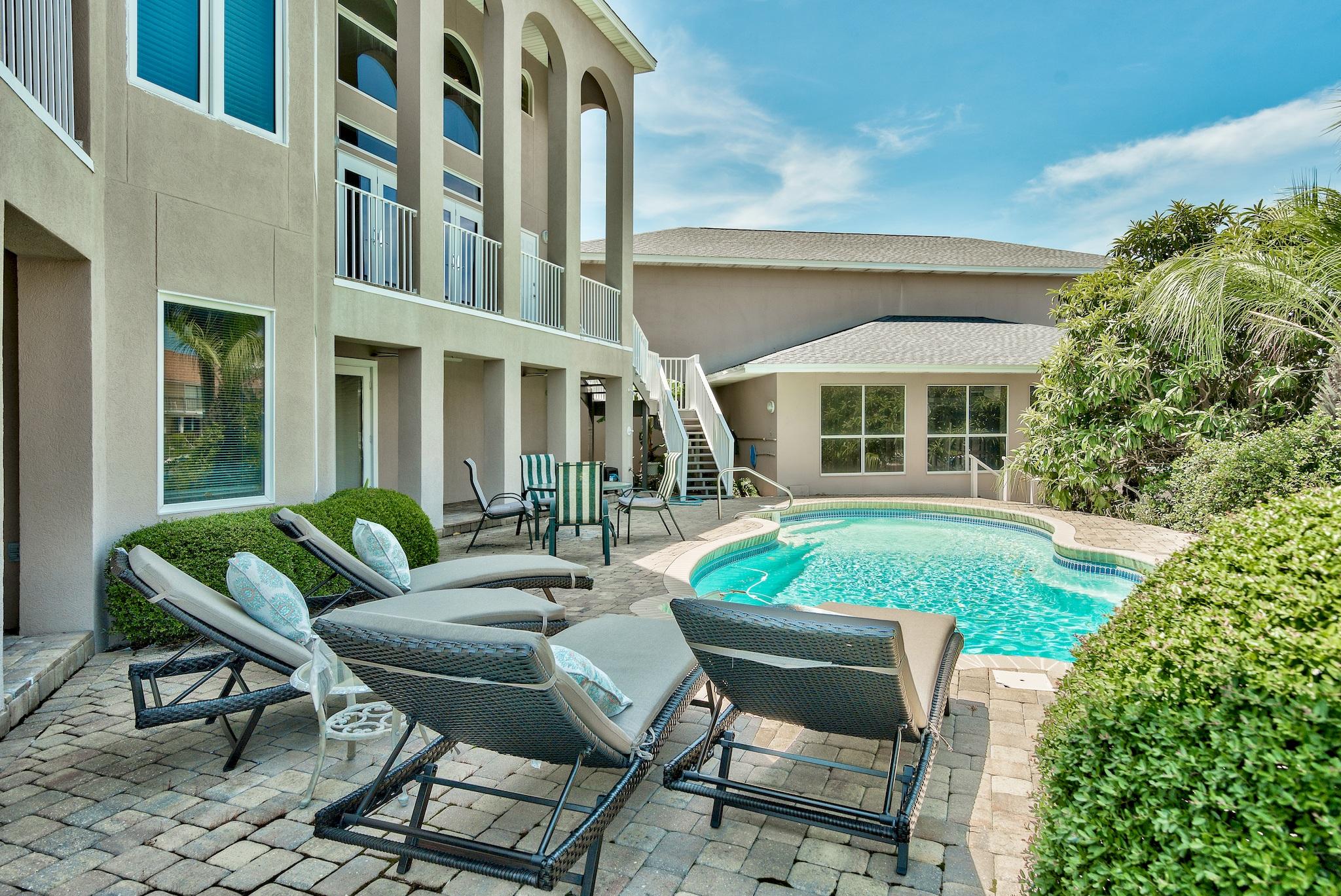 HOLIDAY ISLE - Residential