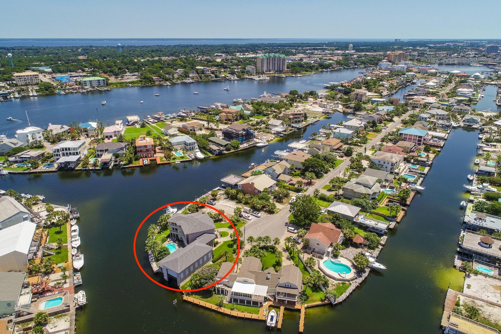 HOLIDAY ISLE - Residential