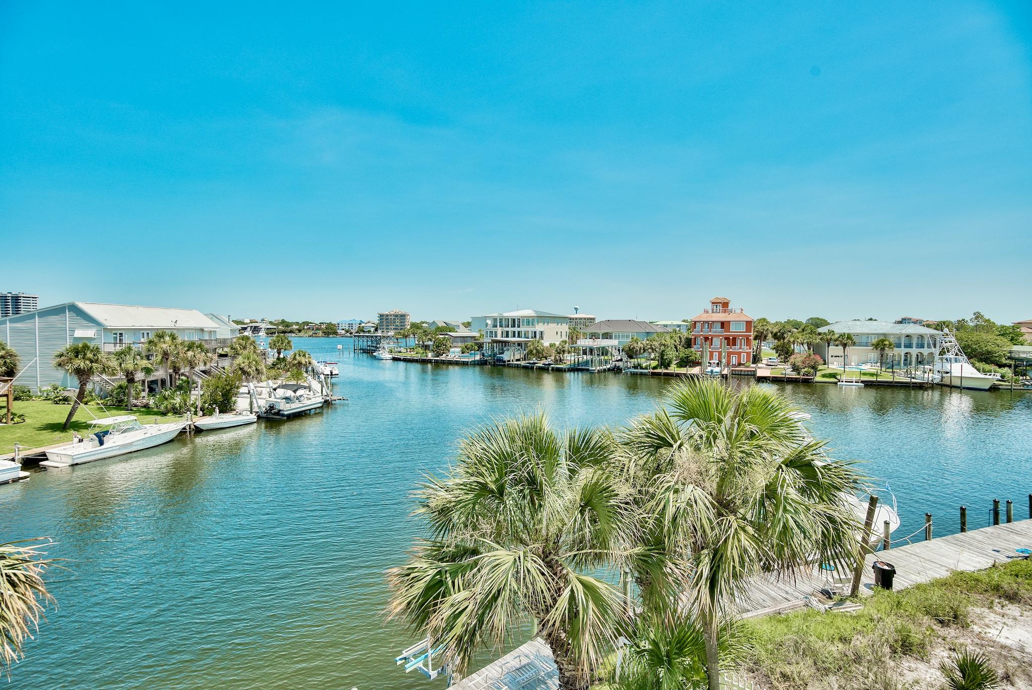 HOLIDAY ISLE - Residential