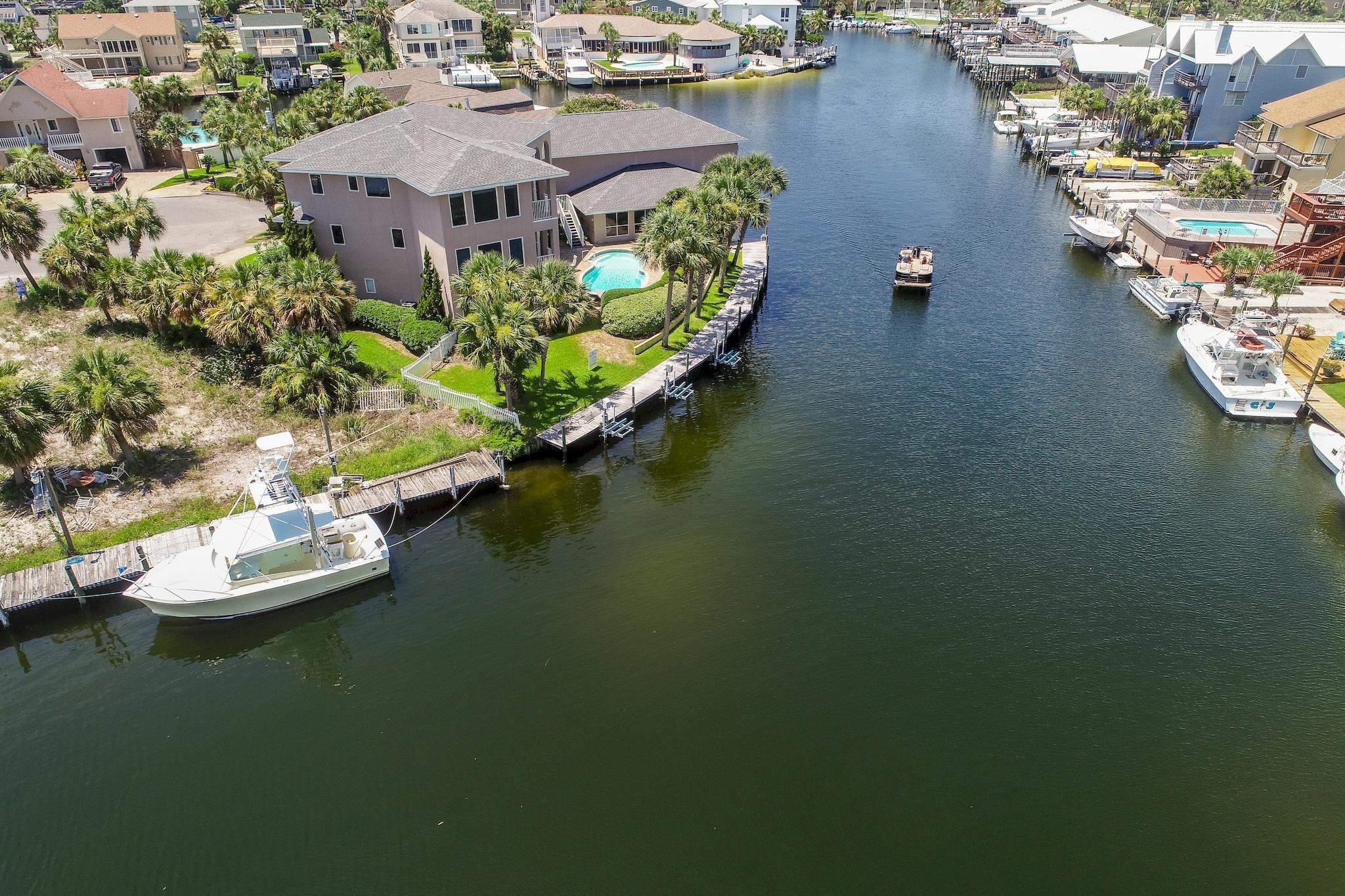 HOLIDAY ISLE - Residential
