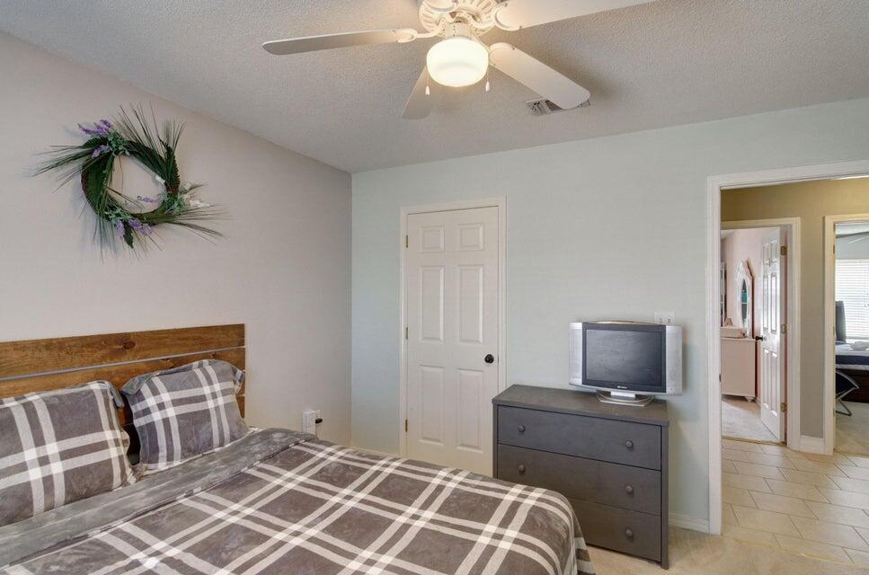 HAMPTON RIDGE ESTATES - Residential Lease