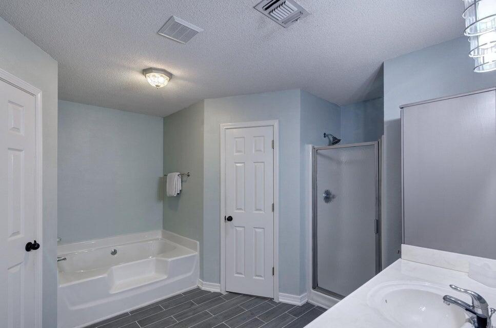 HAMPTON RIDGE ESTATES - Residential Lease