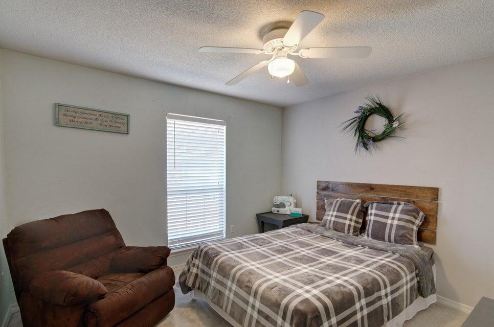 HAMPTON RIDGE ESTATES - Residential Lease