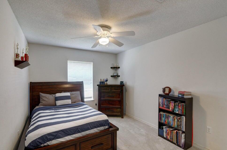 HAMPTON RIDGE ESTATES - Residential Lease