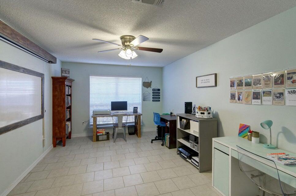 HAMPTON RIDGE ESTATES - Residential Lease