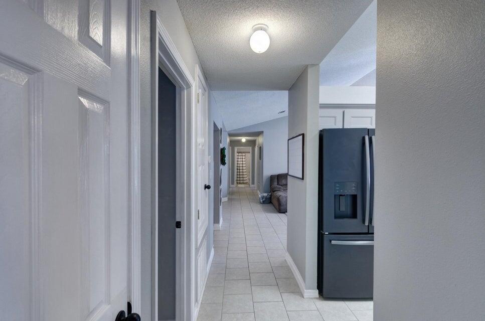 HAMPTON RIDGE ESTATES - Residential Lease
