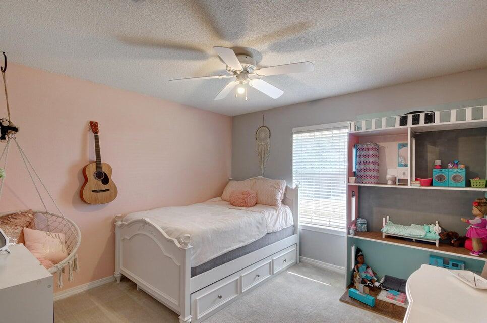 HAMPTON RIDGE ESTATES - Residential Lease