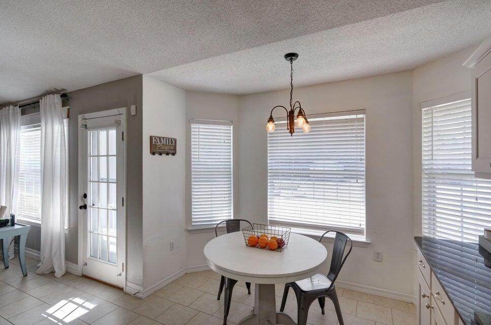 HAMPTON RIDGE ESTATES - Residential Lease