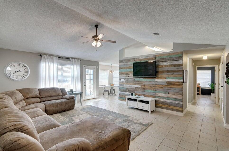 HAMPTON RIDGE ESTATES - Residential Lease