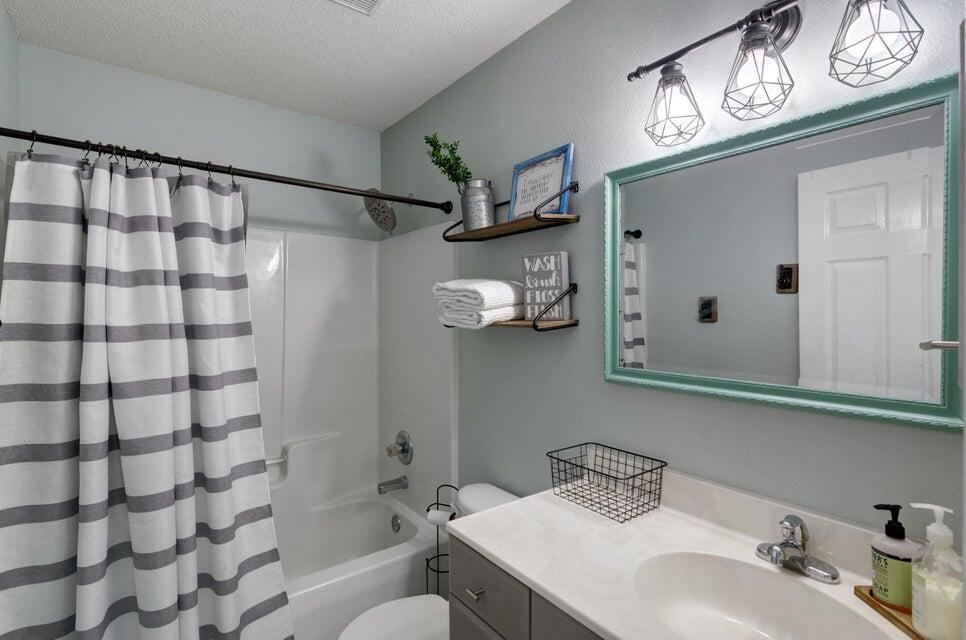 HAMPTON RIDGE ESTATES - Residential Lease