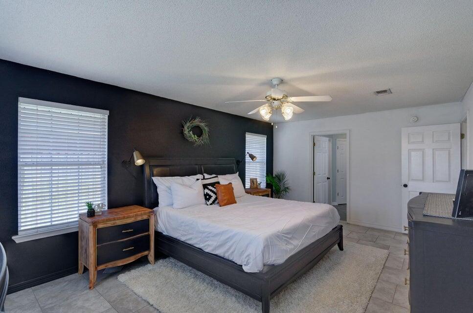 HAMPTON RIDGE ESTATES - Residential Lease